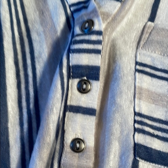 Women's Striped Blue and Beige Top.great condition.Only worn it once. - Picture 4 of 8